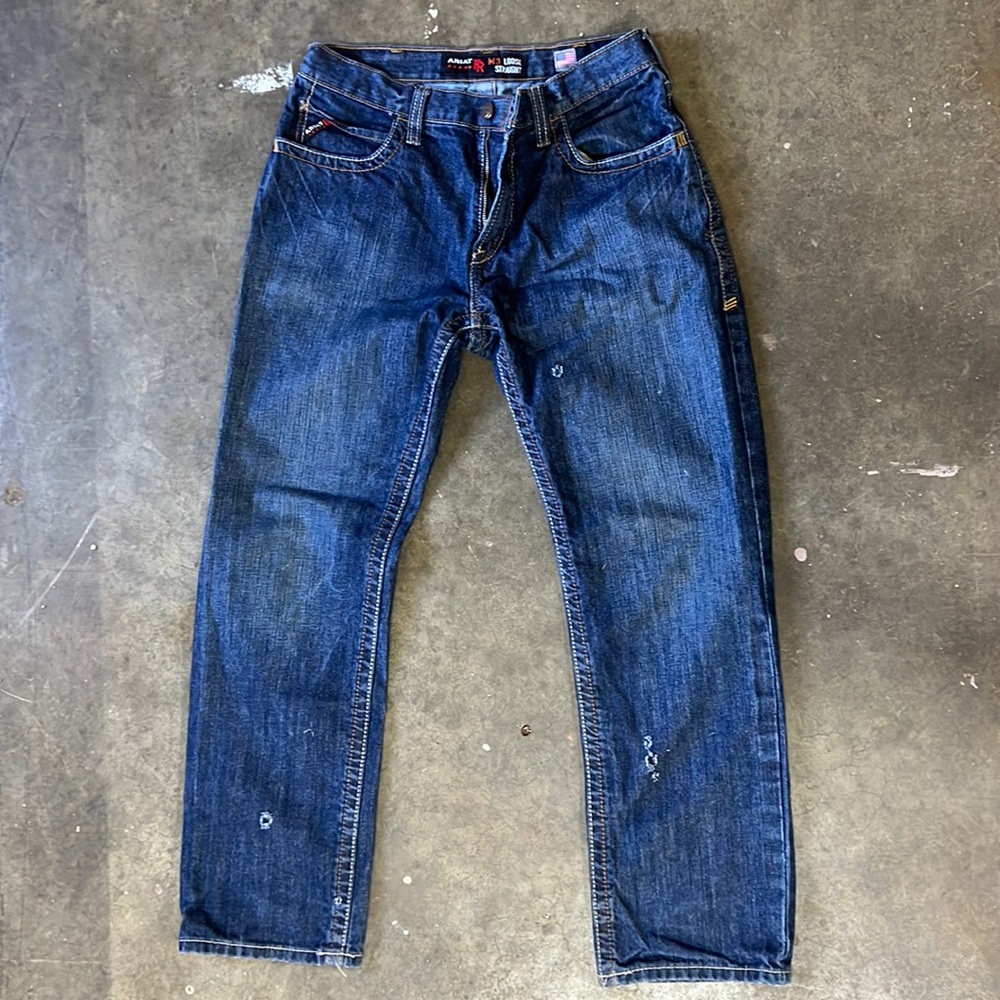 LIKE NEW ARIAT FR M3